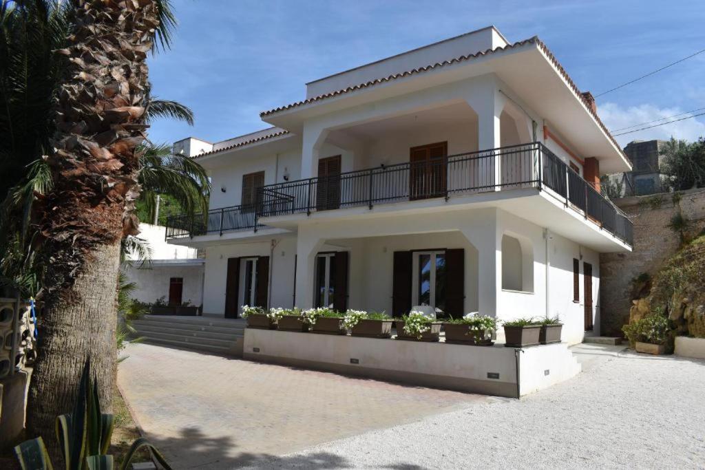 B&B Lastracu กัสเตลลัมมาเร เดล โกลโฟ ภายนอก รูปภาพ